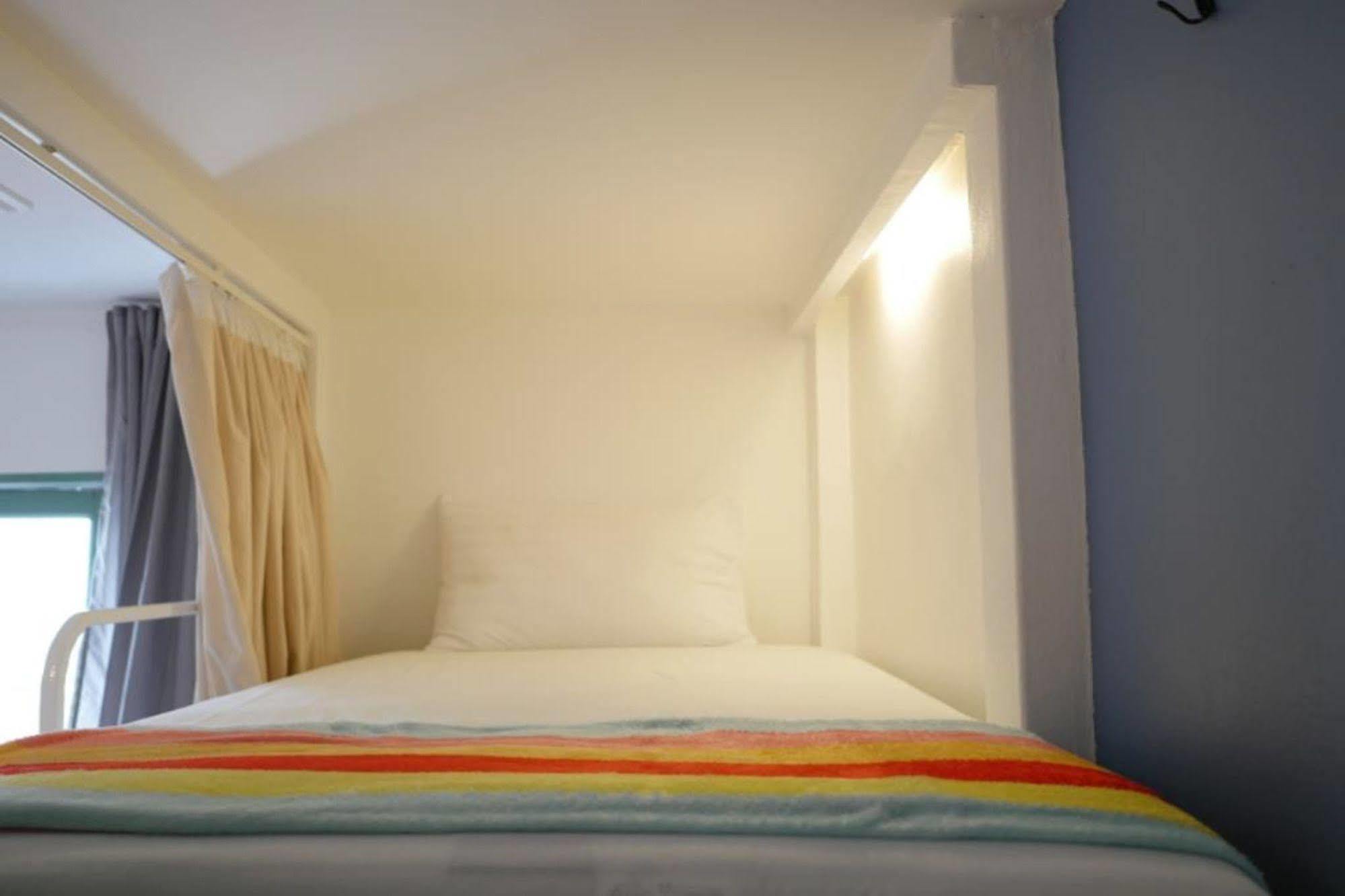 Sleepyowl Hostel Ban Bang Bao  Luaran gambar