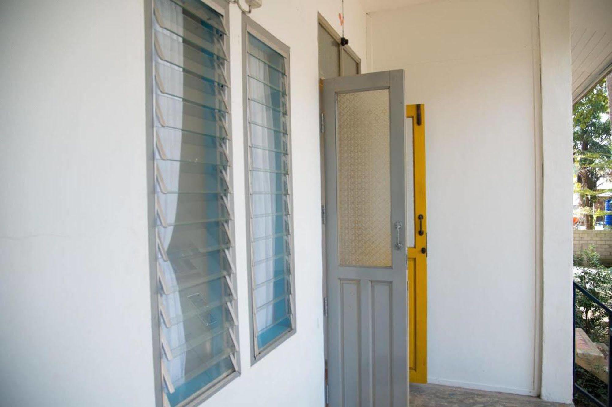 Sleepyowl Hostel Ban Bang Bao  Luaran gambar
